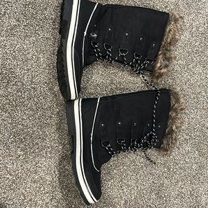 Like new Winter boots